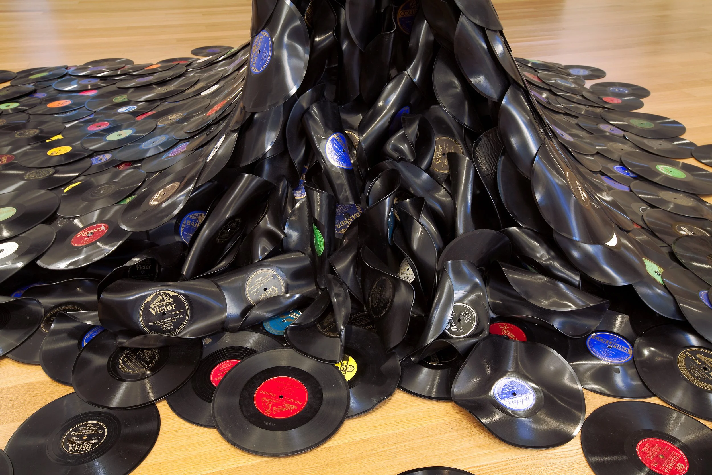 Sound Wave — Jean Shin Sound Wave — Jean Shin